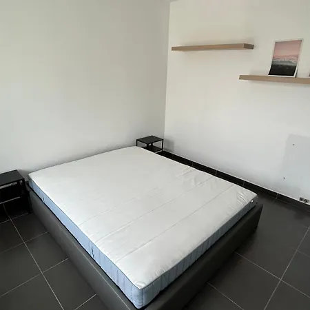 T2 Neuf Proche De